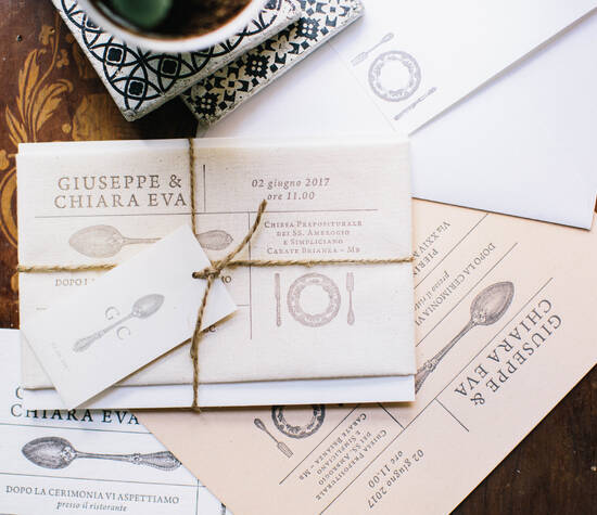 Chiara Eva & Giuseppe | Wedding Stationery
Carta 100% cotone Gmund Cotton Linen Cream 600g/m e stampa su tessuto 
Stampa Letterpress