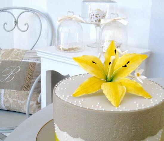 Wedding Cake Bella's Bakery