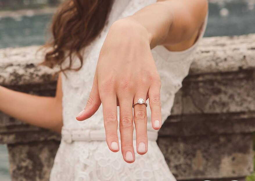 La foto perfetta con l'anello di fidanzamento: 10 idee secondo i migliori fotografi