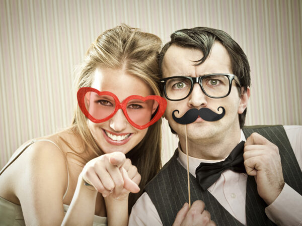 Addobbi Matrimonio Oggetti di scena per Photocall di matrimonio in nero con bastone: 6 unità "Moustaches".