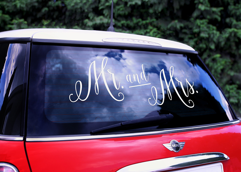 Adesivi auto matrimonio bianco: Mr e Mrs ❤️